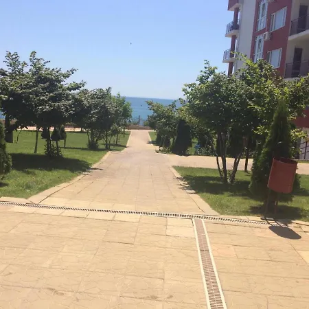 частен в панорама форт нокс Apartamento Sveti Vlas